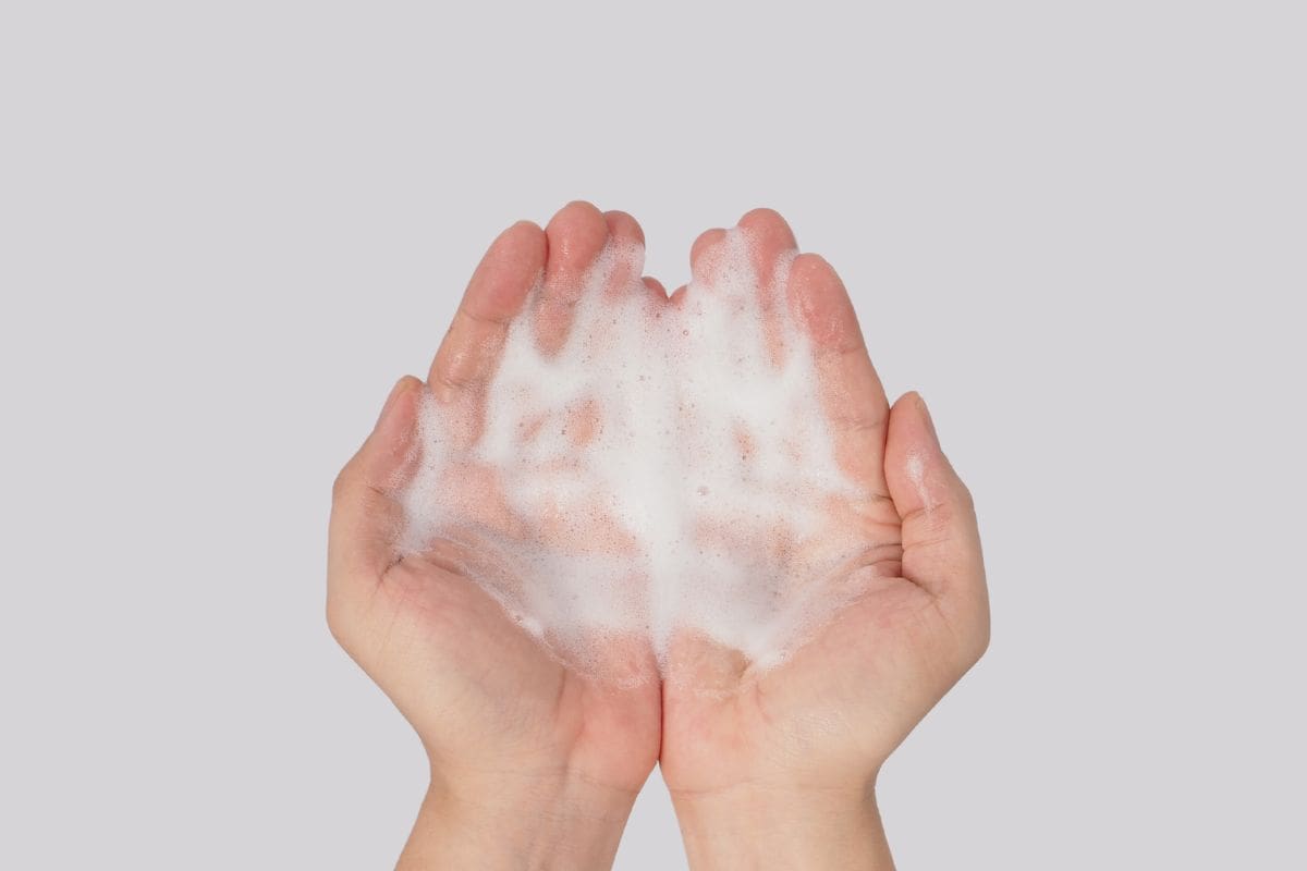 Sữa rửa mặt tạo bọt